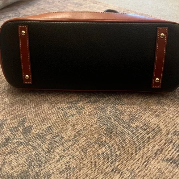 Dooney & Bourke Double Strap Tassel Bag Purse Pebble Grain - Picture 4 of 13